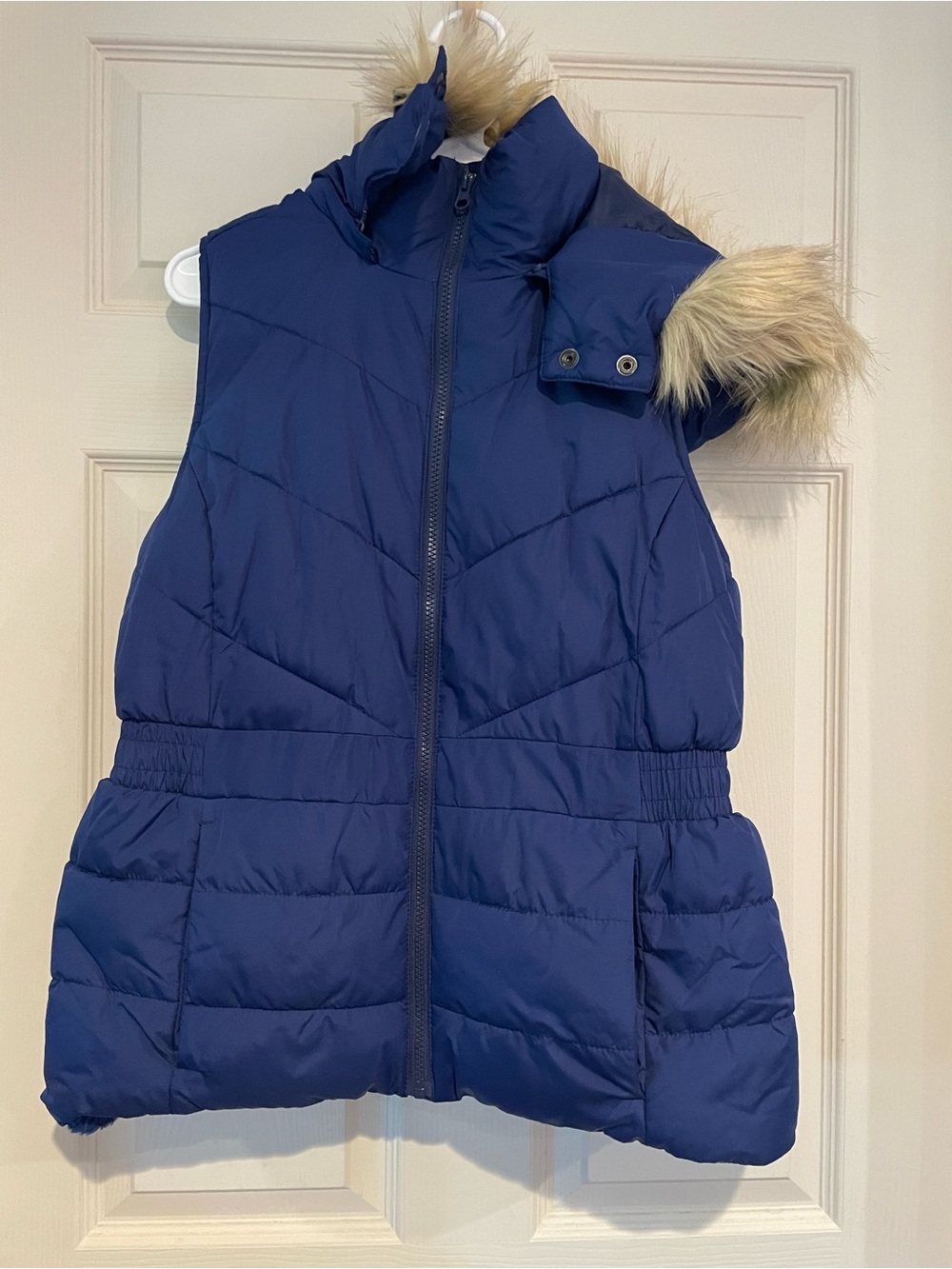 Banana Republic Puffer Vest